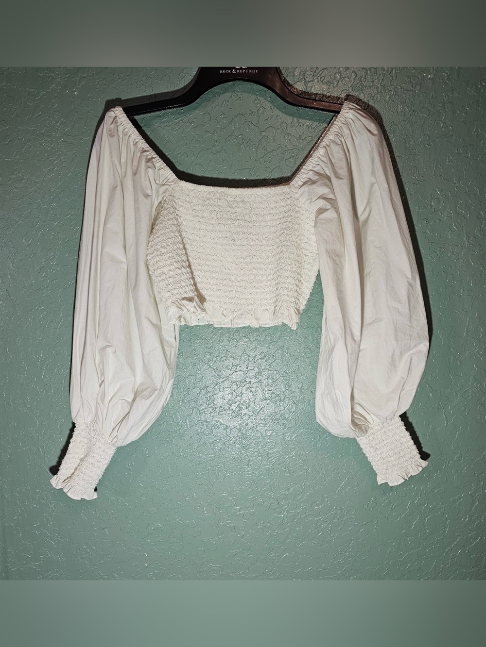 Farm Rio White Smocked Puff Sleeve Crop Top Size S - Picture 3 of 16